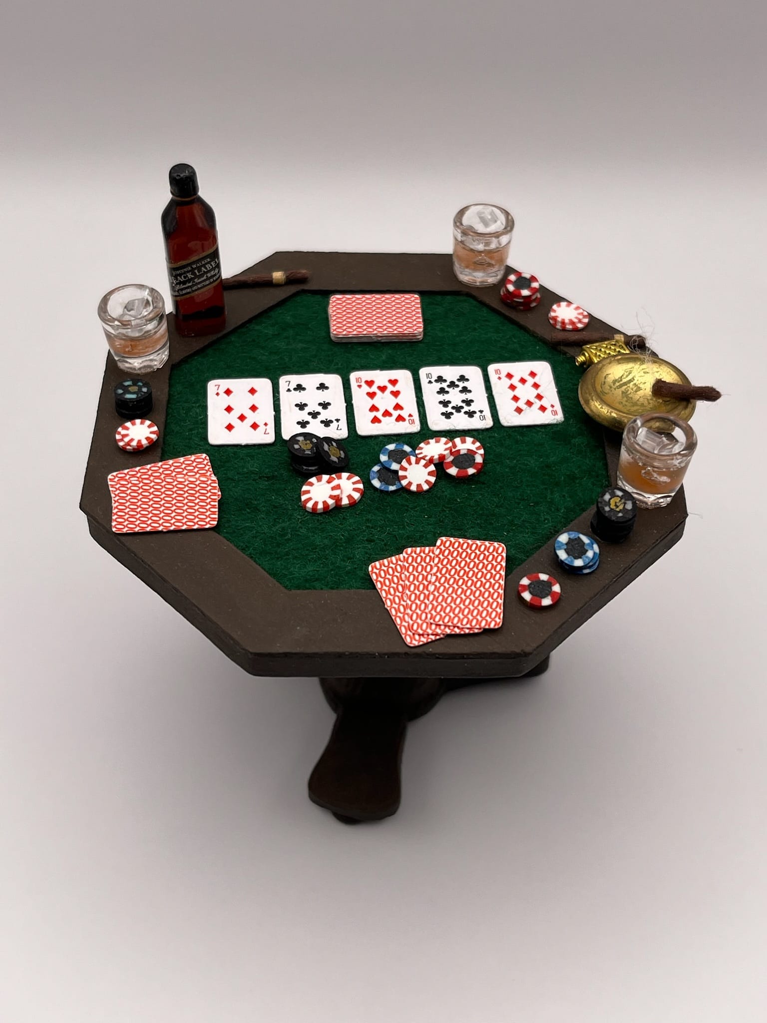 Green Cloth Table