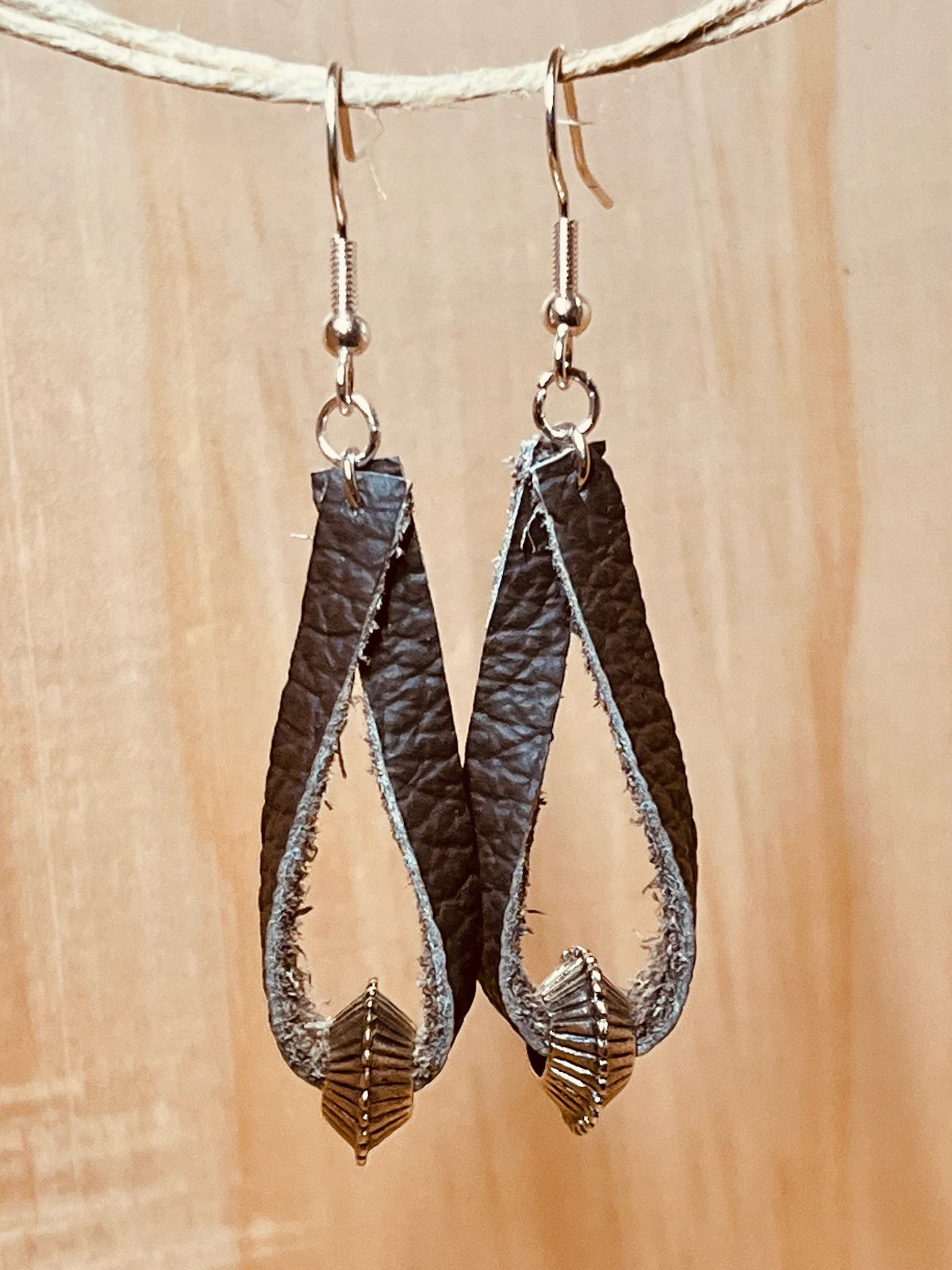Weathered Leather Drops